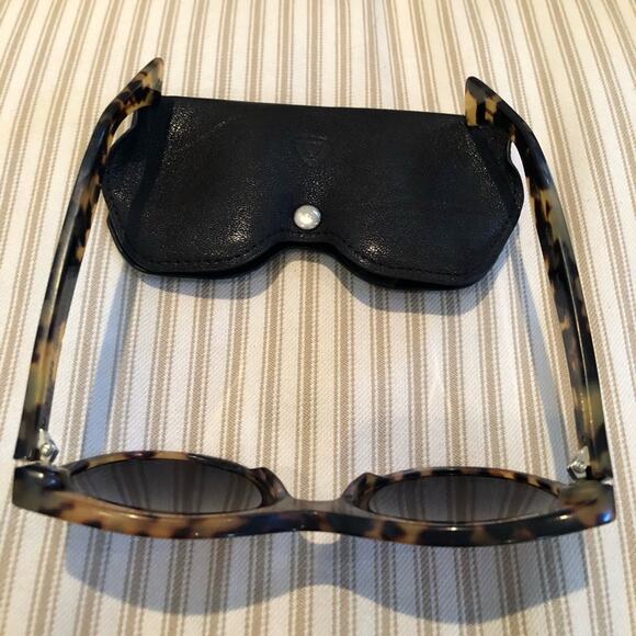 Clan Milano Adriana Tortoise Colored Sunglasses - Picture 7 of 10